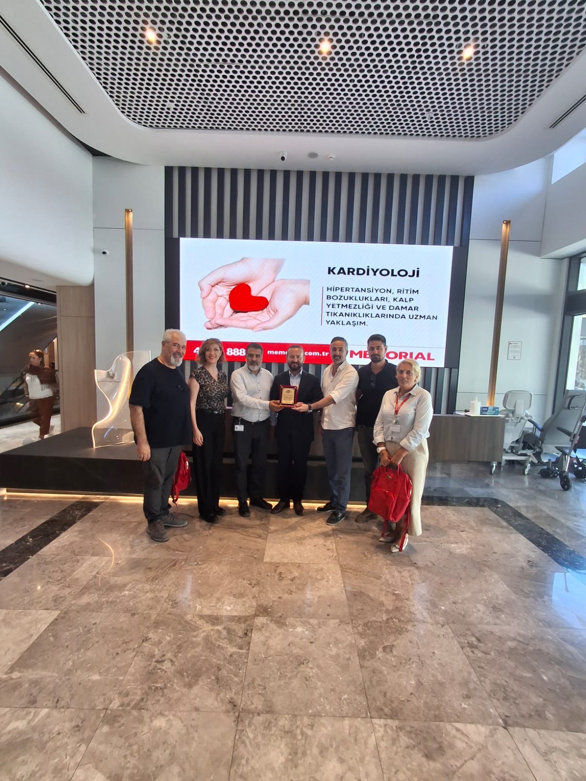 Memorial Bodrum Hastanesi, Dr. Dursun Ali Şener, Şerafettin Demiray, Meltem Özkaya - AFAD Bodrum Gönüllüleri, Taner Akbal, Cansu Kılınç, Göksel Esen, Çağdaş Peker