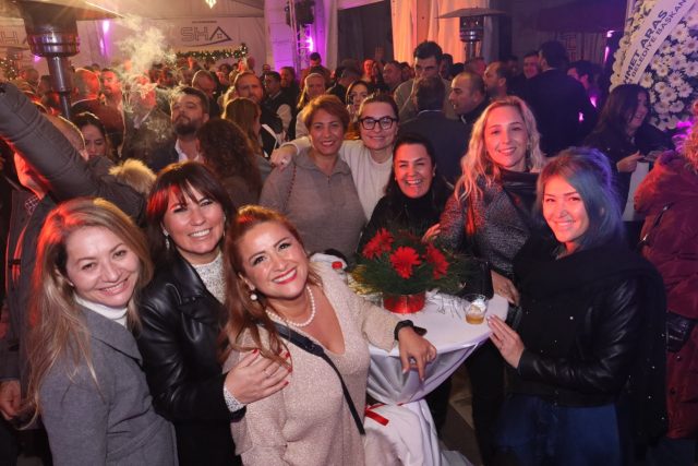 Şule Aslantürk, Nazlı Aydoğan, Tülin Akgül, Leila Rezaiguia, Selma Kılıç, Afet Aksu, Şebnem Vehibe Çamur, Gülcan Kırkan Demiröz