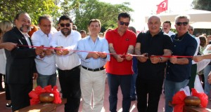 Açılış Kurdelasını Kaymakam Mehmet Gödekmerdan, Başkan Mehmet Kocadon ve BODTO Başkanı Mahmut Kocadon kesti