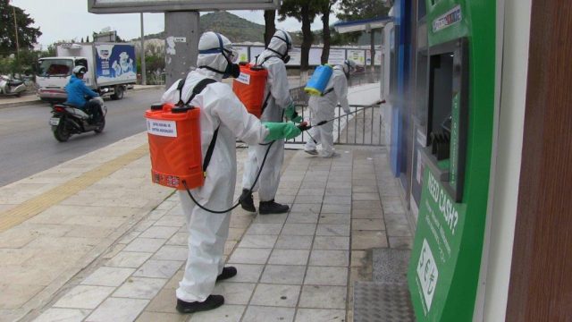 DEZENFEKTE EDİLMEDİK YER BIRAKMIYORLAR01